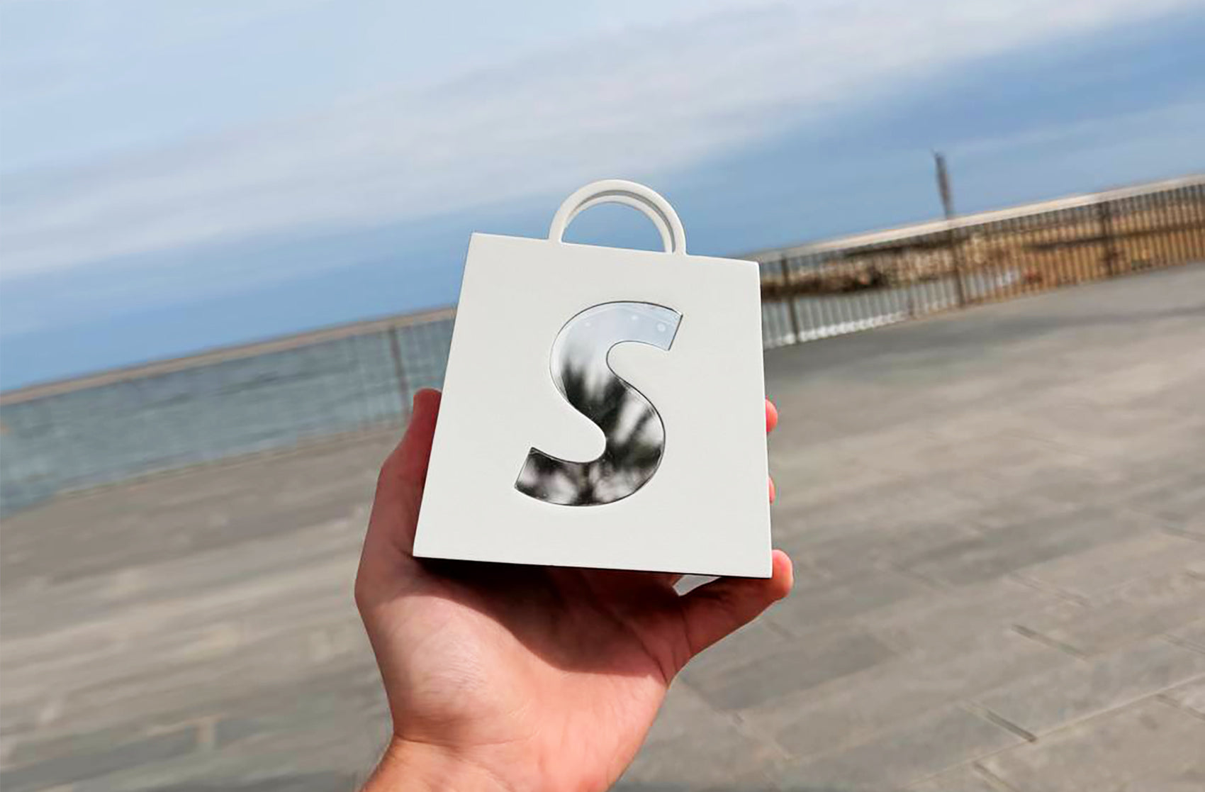 Refresh is celebrating a Shopify Award !